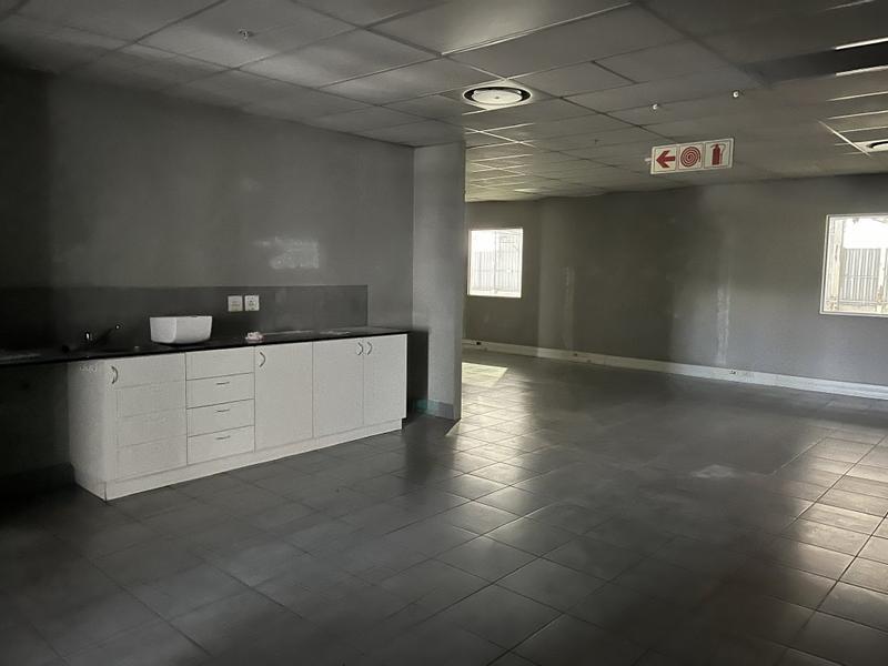 To Let Commercial Property for Rent in Montague Gardens Western Cape